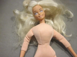 12” Vtg Mattel 1993 Hot Looks Poseable Soft Body Plush Rag Doll Blonde/Blue - Bild 1 von 5