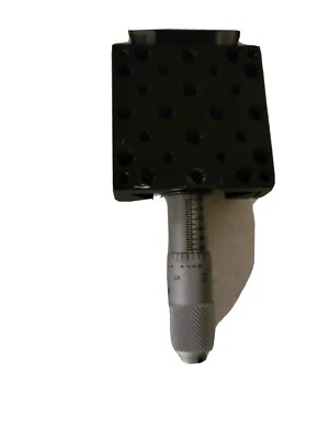 THORLABS GNL10/M - Large Goniometer, 25.4 mm Distance to Point of Rotation, used - Image 1 of 4