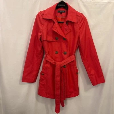 Chaqueta gabardina INC International Concepts roja/rosa talla mediana Foto 1 de 4