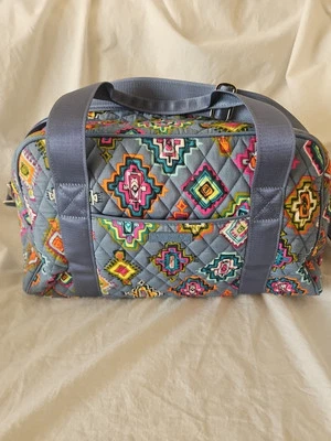 Bolso grande de fin de semana Vera Bradley medallón pintado  Foto 1 de 4