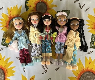 Juego completo Bratz 2024 Slumber Party Repro Foto 1 de 4