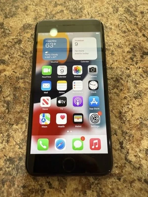 iphone 7 plus unlocked 32gb - 93% Battery - Image 1 of 4