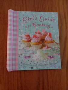 Girl's Guide To Cooking 2011 HC - Imagen 1 de 1