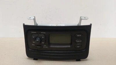 RADIO Toyota Yaris Verso (P2) MPV 1.3 16V (2NZFE) 2000 8611052030C0 - Bild 1 von 4