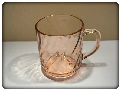 Прозрачные розовые стеклянные кружки ARCOROC сделано во Франции без доказательств использования $5,75 EA. - Изображение 1 из 4