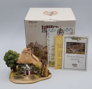 Lilliput Lane Miniature Cottages Gardeners Cottage in Box - Picture 1 of 16