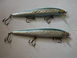 2 sinkende Rebellen Vintage--silber mit blauem Rücken 4&3/4"--Boxen dabei - Bild 1 von 2