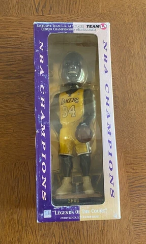 Shaq Shaquille O'Neal Figure Legends of The Court NBA Champions New! In Box 2002 Cover