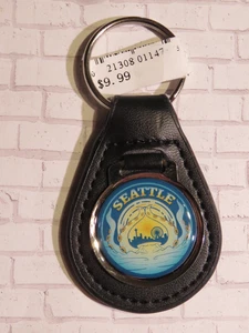Leather & Metal Key Chain ~ Seattle, WASHINGTON Skyline Needle & Wheel ~ NEW - Picture 1 of 3