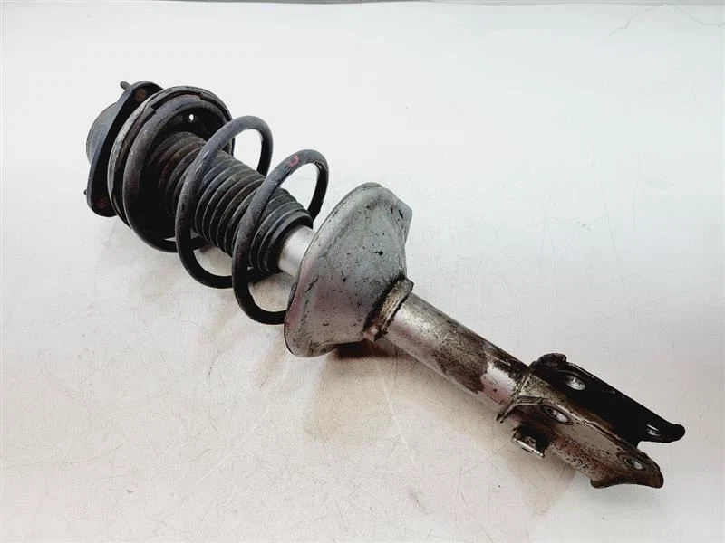 Subaru Forester 1998 1999 2000 conductor izquierdo amortiguador delantero puntal absorbente  Foto 1 de 4