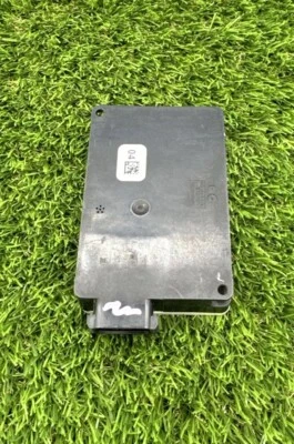 10-14 MERCEDES W164  ML350 GL BLIND SPOT CONTROL SENSOR OEM A0009050210 - Image 1 of 4