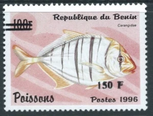 BENIN 2000 Mich 1287 opt on Mich 899 150f on 100f Fish unmounted mint cv100 euro - Picture 1 of 2