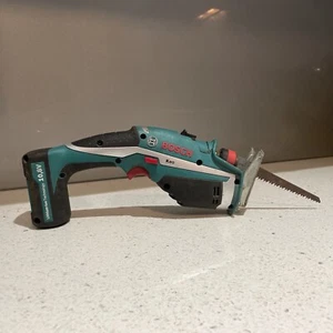 Bosch 10.8 V Cordless Garden Pruning Saw Tool Single Hand Cuts + Battery - Picture 1 of 9