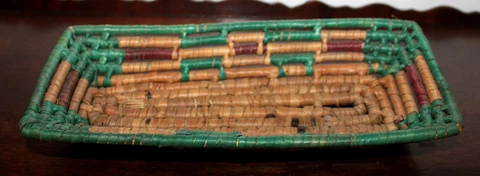 VINTAGE HANDMADE COILED RETANGULAR MINIATURE MULTICOLOR BASKET 4X8 3/4" Cover
