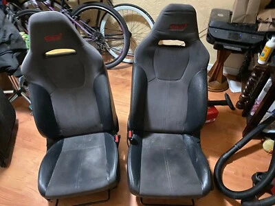 2009 subaru impreza wrx sti 2.5l Dark Grey Seats Non Heated - Image 1 of 4