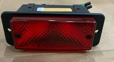 FITS * 2007-2010 HUMMER H3, H3T REAR FOG LIGHT 15823383 - NEW OEM - Image 1 of 4