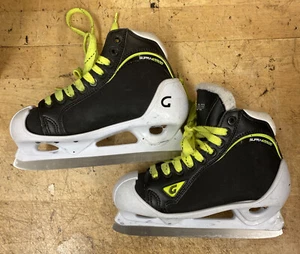 GRAF SUPRA G5500 Ice Hockey GOALIE SKATES Size 3.5 junior (see notes on size) - Picture 1 of 12