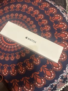 APPLE WATCH SE 44mm **Boite vide** (BOITE SEULE) - Photo 1 sur 4