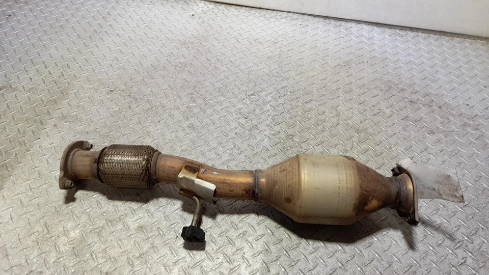 TOYOTA KLUGER CATALYTIC CONVERTER UNDER CAR-CAT TYPE, 3.5, PETROL, 11/16-02/21 - image 1 of 4