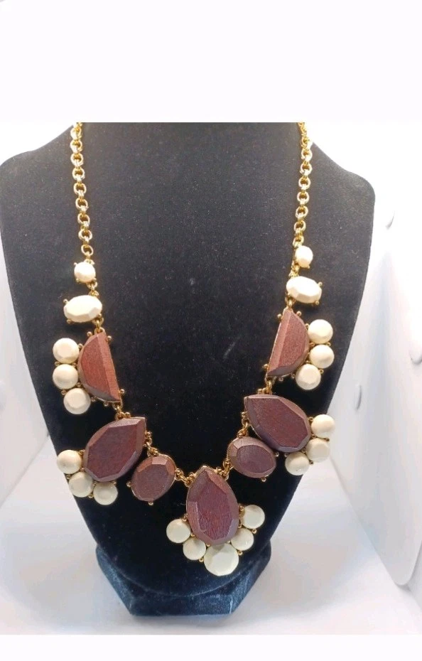 Collar Babero Kate Spade 'Day Tripper' Crema Facetado Resina y Madera Chapado en Oro-NUEVO CON ETIQUETAS Foto 1 de 4