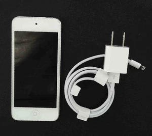 ☆ 🟥Apple iPod Touch 5th Generation – Small White Dot on Screen (Top Left) 🟥 ☆ - Picture 1 of 3