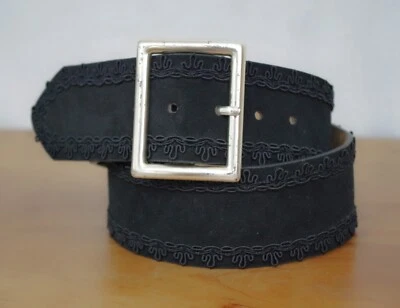 Cinturón Anne Klein ancho bordado de cuero y tela grande Foto 1 de 4