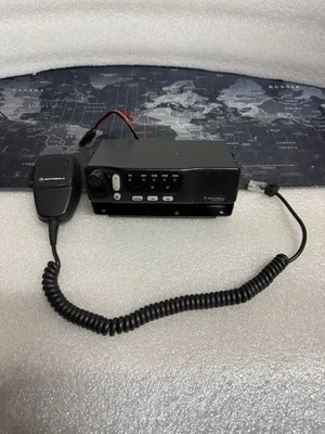 Motorola Radius M1225 40ch VHF Radio M43DGC90E2AA w/ Mic & Mounting Bracket - Image 1 of 4