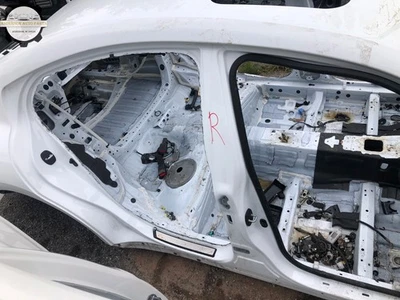 LEXUS IS350 2021-2025 LADO DERECHO PASAJERO CENTRO B PILAR CARROCERÍA MARCO CORTE Foto 1 de 4