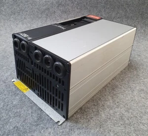 Danfoss VLT 6000 HVAC 175Z7022 VLT6002HT4C20STR3DLF00A00C0 - Picture 1 of 5