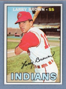 1967 Topps #145 Larry Brown EX-MT  GO308