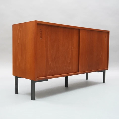 Otto Zapf Sideboard 4 Architektenmöbel Teak Sideboard 1957 3.AK Cover
