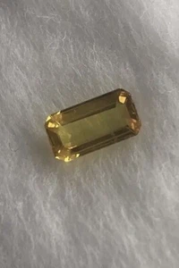 Natürlicher gelber Saphir, 1,32ct Baguette, VVS, #544 - Bild 1 von 4