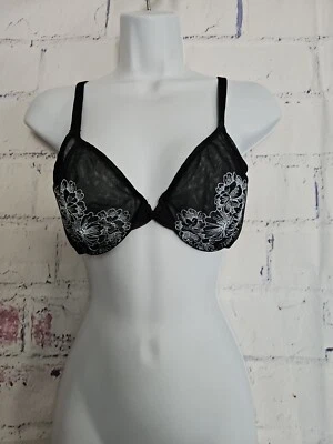 Wacoal Fragile Drama 胸罩尺寸 36C 黑白花卉刺绣调整。 肩带 — 第 1/4 张图片