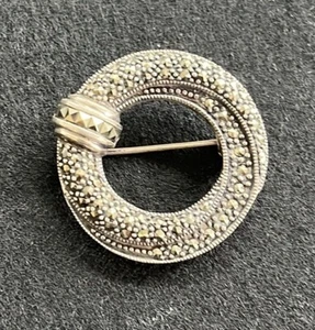 Beautiful Sterling Silver & Marcasite Pin / Brooch - Made in Thailand - Picture 1 of 9