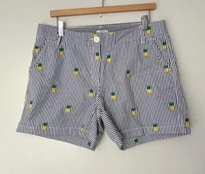 Crown and Ivy Pineapple Navy Blue White Striped Caroline Pocket Shorts 10 - Picture 1 of 6