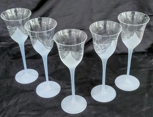 ART DECO Melinda BLUE FROSTED ETCHED 5 WINE GLASSES Stemmed Elagent Barware - Picture 1 of 7