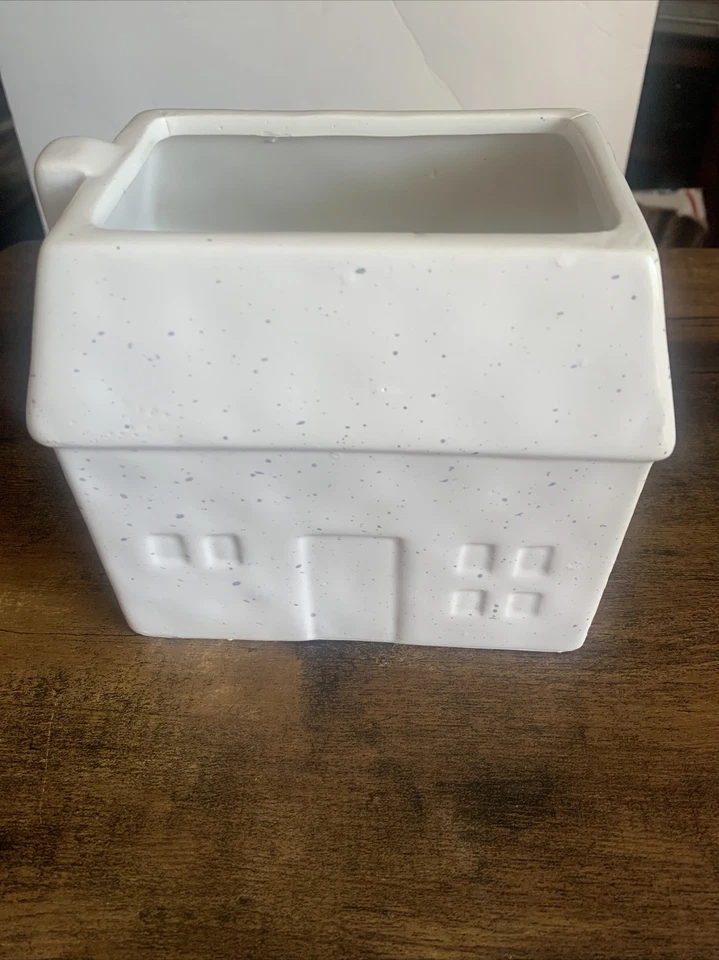 Target Ceramic House Planter White Trapezoid Eaves with Chimney Style