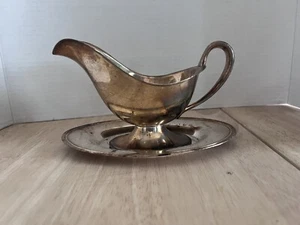 Gravy Boat With Saucer Meriden International Silver Co. Silver plate 2102 - Picture 1 of 15