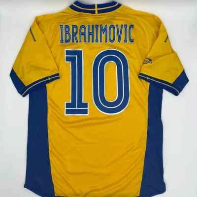 Camiseta de fútbol rara vintage original Umbro de Zlatan Ibrahimovic Suecia 2003/2004 Foto 1 de 4