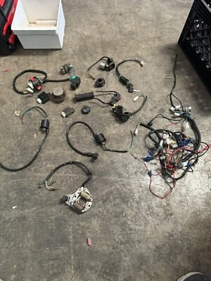 Lote de 70 piezas Honda Atc  Foto 1 de 4