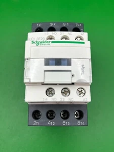 Contacteur TeSys Schneider LC1DT20U7 20A - Neuf - Photo 1/4