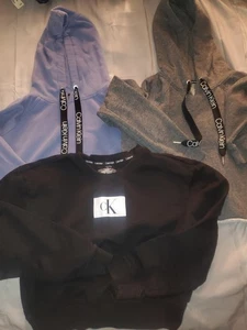 Damen Calvin Klein Crop Hoodie Bekleidungspaket Größe XS / SMALL - Bild 1 von 3