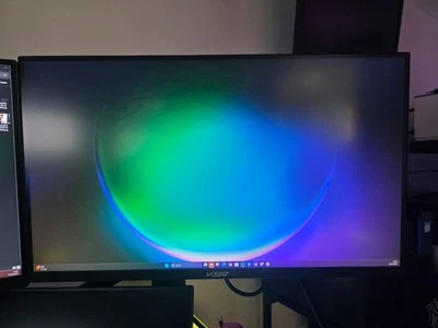 27" 4K (3840x2160) Gaming, Desktop Monitor, RGB Backlight - Bild 1 von 3