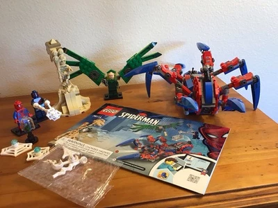 LEGO Super Heroes: Spider-Men's Spider Crawler (76114) - Image 1 of 4