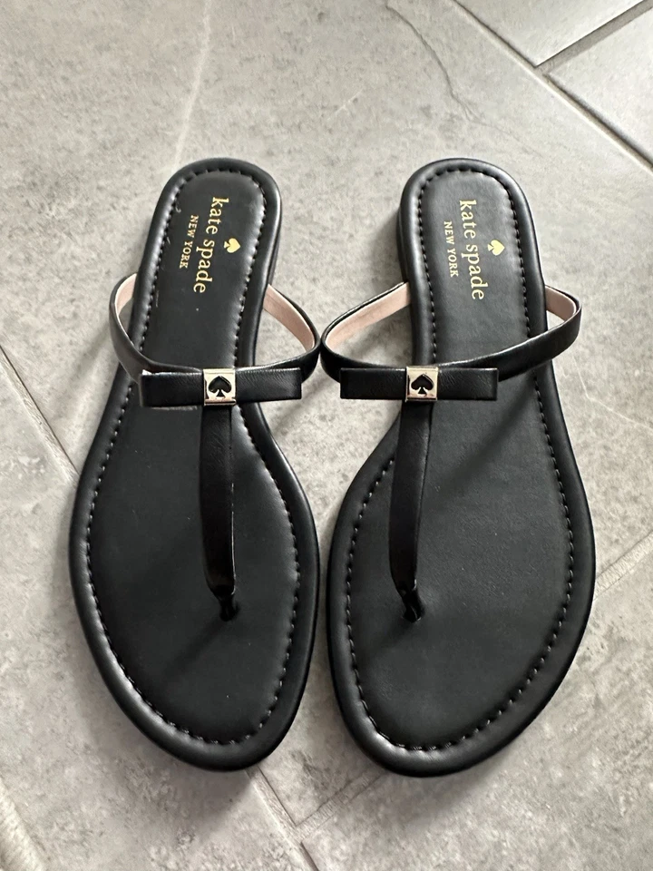 Sandalia de cuero Kate Spade en negro talla 7,5 Foto 1 de 4