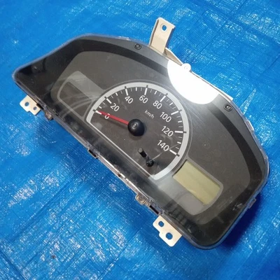 Working OK Speedometer Odometer Minicab U61V/U62V Nissan U71V/U72V  - Image 1 of 4