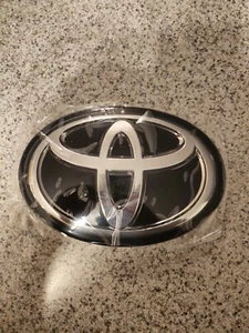 Toyota Front Grille Emblem Radar 90975-C2023 - Bild 1 von 9