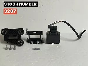 2017-2021 ALFA ROMEO GIULIA/STELVIO FRONT DISTANCE RADAR SENSOR 0 203 302 625. - Picture 1 of 23