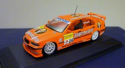 Minichamps 1:43 - BMW 320i Renn-Tourenwagen - BMW Team Isert - C.Menzel  - Immagine 1 di 4