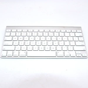 Apple Wireless Keyboard A1314 Bluetooth Aluminum Keyboard Tested and Working - Afbeelding 1 van 3